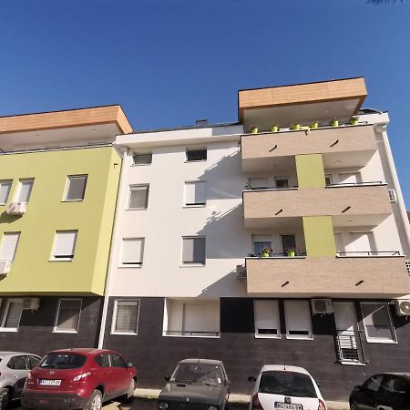 Mateja Apartment Нови Сад Екстериор снимка